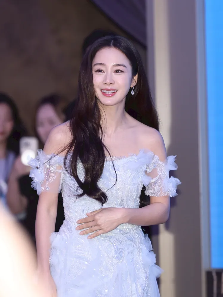 韓星金泰希為君綺電波站台。彭欣偉攝