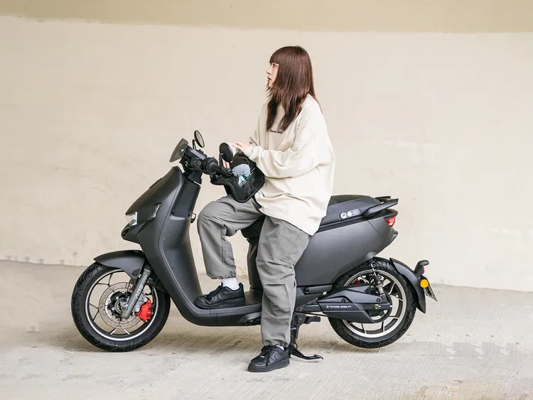 電動車全車系適用信用卡最高30期或無卡分期36期零利率方案。業者提供