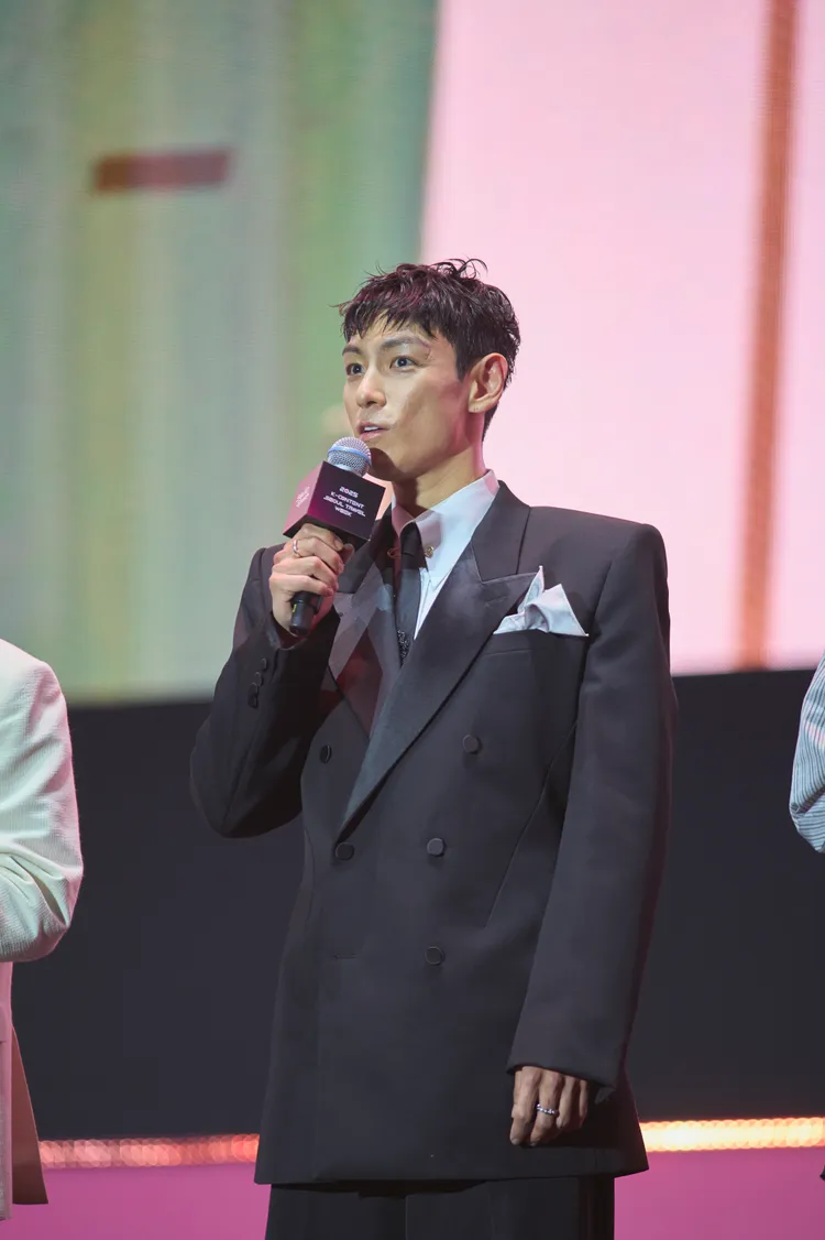 T.O.P在呼麻事件後，時隔8年才在韓國公開亮相。Netflix提供