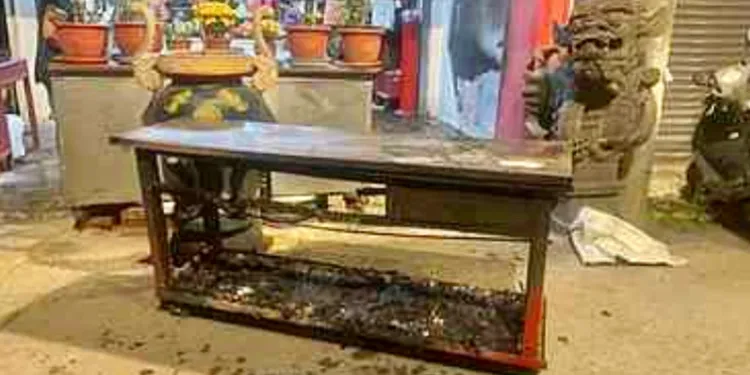 縱火現場。翻攝畫面