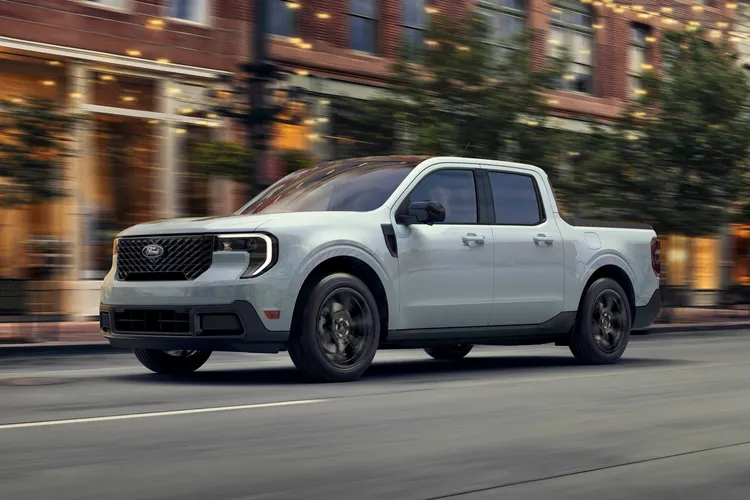 現今汽車生產脫離不了中國稀土。圖為美國福特汽車。美聯社