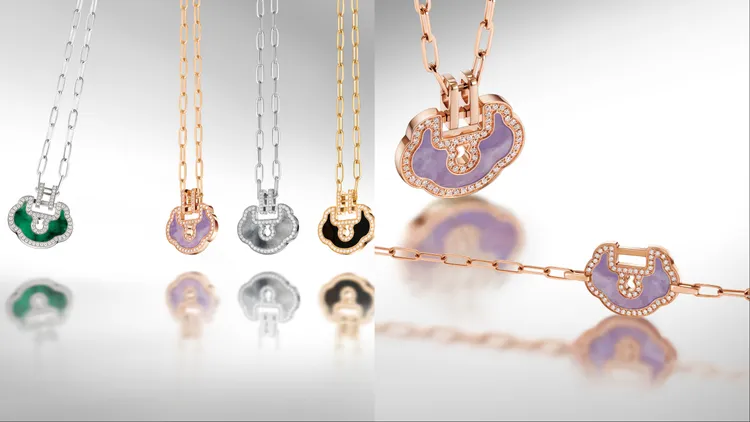 Qeelin Yu Yi系列運用多種翡翠鑲嵌於18K玫瑰金與閃耀鑽石之間。品牌提供