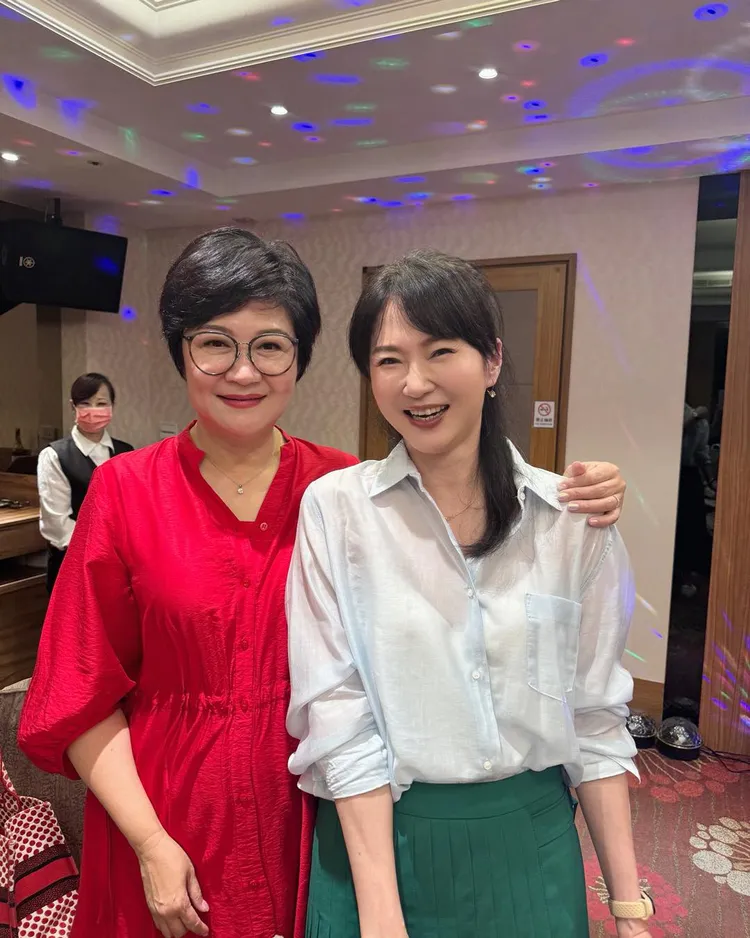 玉女李之勤依舊凍齡。翻攝崔佩儀臉書