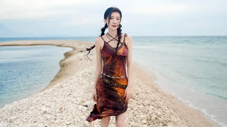 陳華到沙巴無人島拍攝MV，意外催生新歌旋律。鮪魚肚影音提供