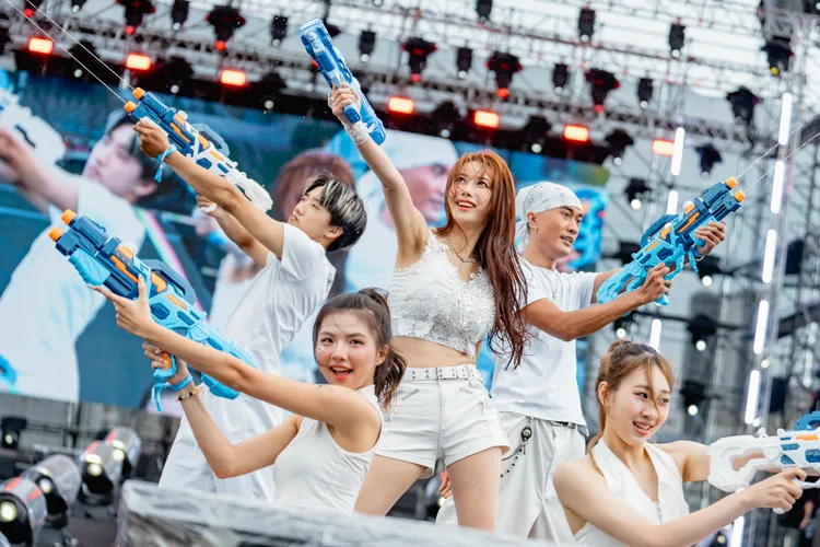 李雅英登台高雄啤酒節舞台。寬寬整合行銷提供