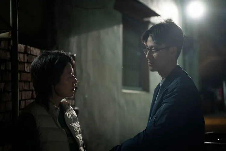 劉書宏劇中對丁寧大膽表白。公視台語台、華視提供