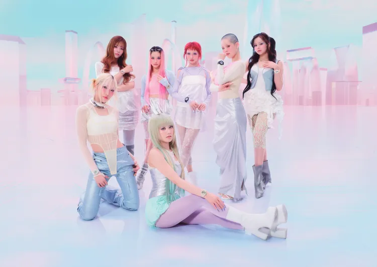 「XG」全員以夢幻風格演繹G-SHOCK人氣錶款。品牌提供