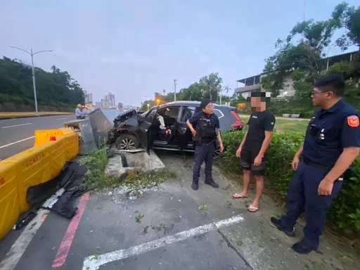 15歲屁孩偷開休旅車撞變電箱!害455戶停電 多項交通違規得噴12.6萬