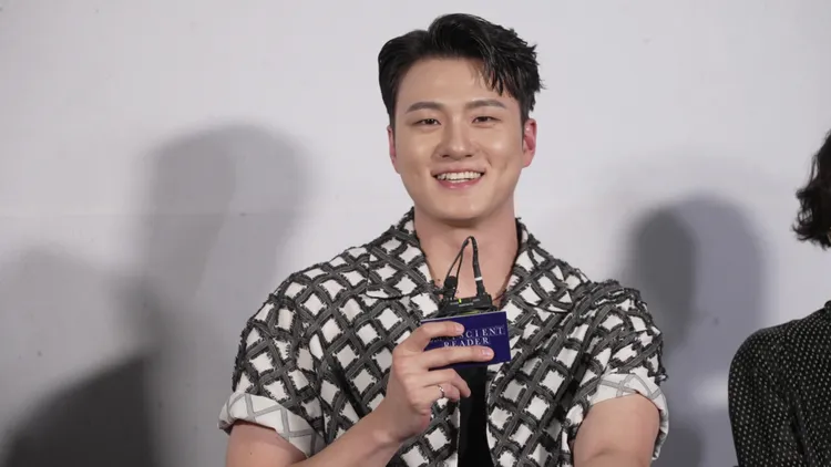 申承浩同樣有抱著童星跑的戲，覺得他體重漸漸增加。采昌國際提供