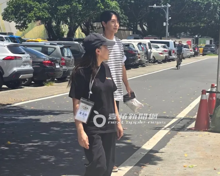 Super Junior隊長利特下車，領軍錄製台韓實境節目《廚師的迫降：客家廚房》第2季。特勤中心攝