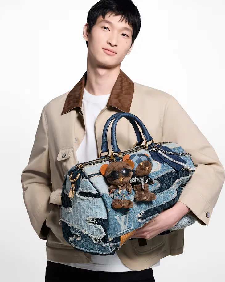 LV Louis Bear小熊吊飾。品牌提供