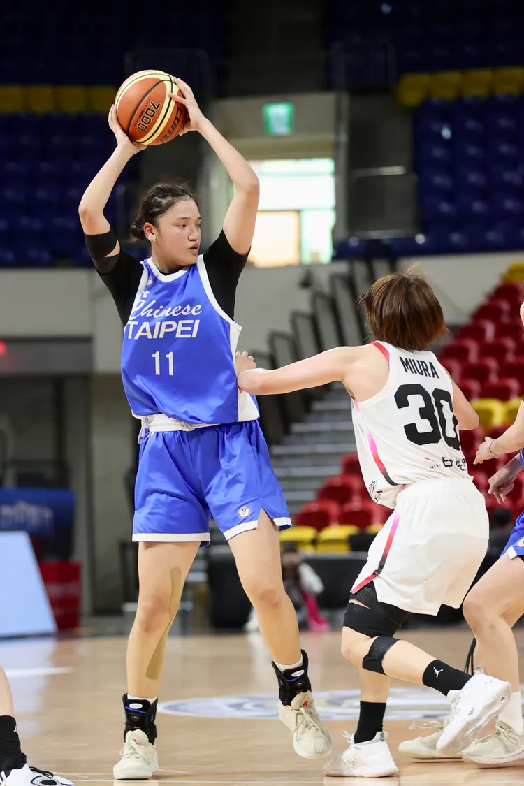 蕭豫玟(左)。中華籃協