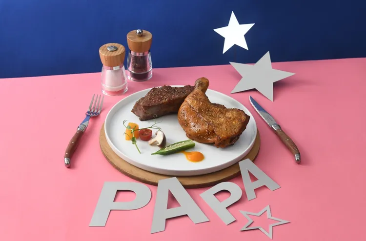 8/31前帶帥氣老爸到「西堤牛排」內用套餐並伸手比讚，就招待爸爸外酥內嫩的「墨西哥香料烤雞腿」1份。王品集團提供