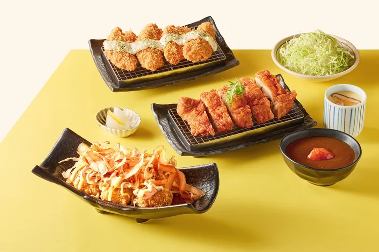 即日起至8/25到「品田牧場」消費滿600元，即可上網登錄發票，有機會抽中Switch2。（後起）塔塔香酥魚排、香酥雞排咖哩及黃金章魚燒豬排。王品集團提供