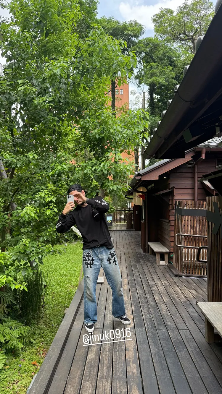 李陣郁趁演唱會前空檔遊台。翻攝064.land IG