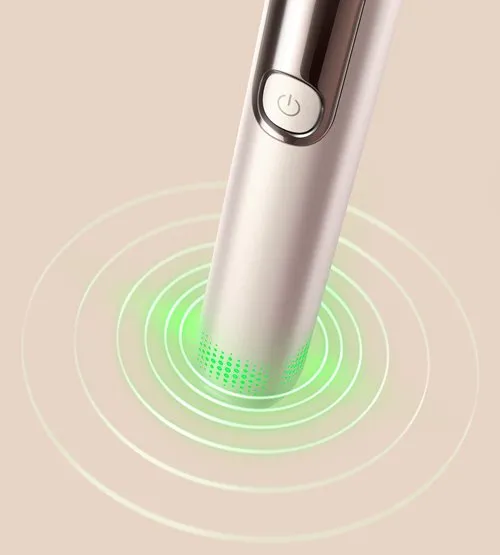 飞利浦PHILIPS Sonicare「抗敏 Pro 钻石护敏刷」内建三重压力感测系统,以灯号即时提醒刷牙力道。业者提供