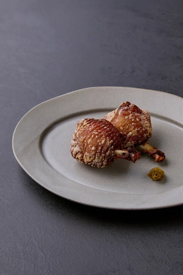 黑羽土雞二節炸雞。業者提供