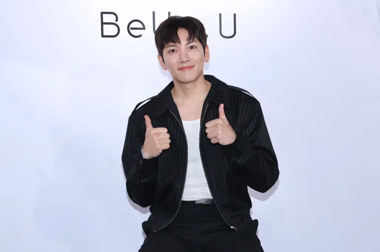 池昌旭秀出「水啦」、「你們棒棒的」稱讚粉絲。莊宗達攝