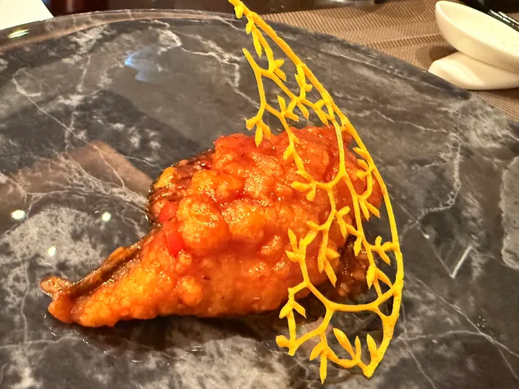 京醬爆鰻球。陳揚盛攝