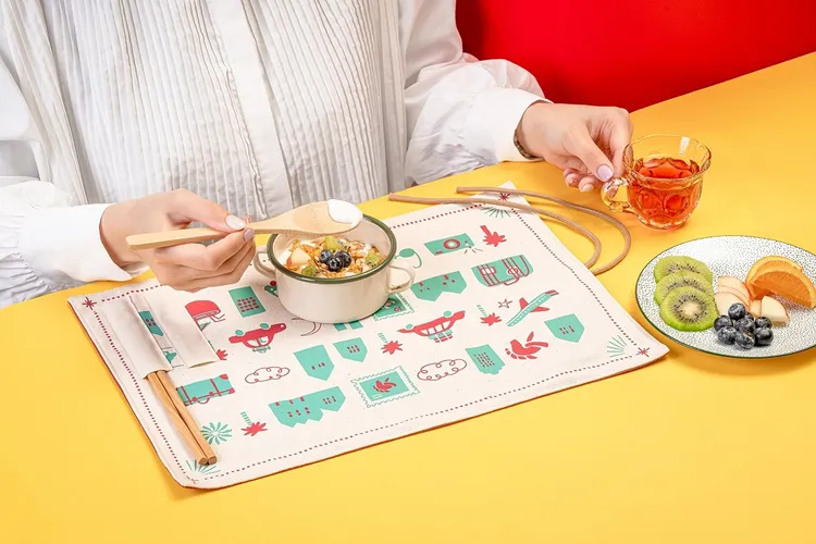 與大稻埕文創品牌「印花樂」聯名推出「綠意印記旅遊趣」住房專案，贈送環保餐具組，將台灣感性融入生活，推動永續旅行。台北凱撒大飯店提供