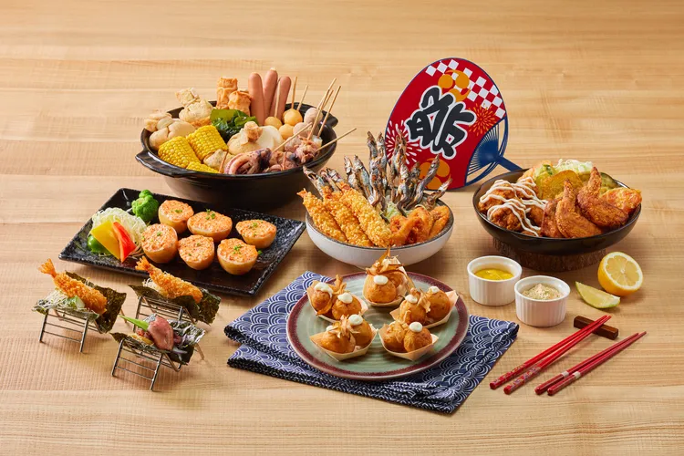 50樓Cafe-特色小吃應有盡有，關東煮、明太子馬鈴薯、炸蝦手卷、章魚燒及各式烤串、炸物帶出濃濃屋台風情。業者提供