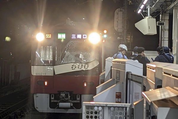 男子跳軌「沒抓準時機」　撞進列車傷5人還影響2.5萬乘客