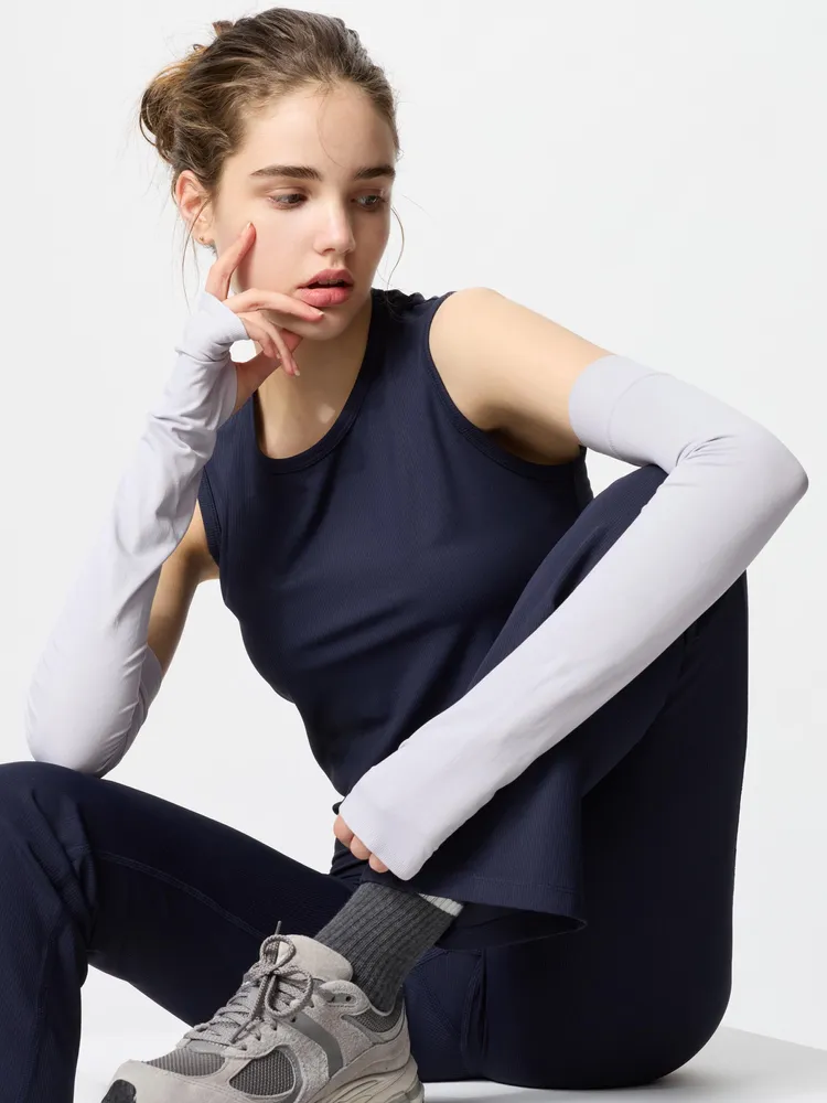 UNIQLO AIRism防曬無縫袖套，290元。品牌提供