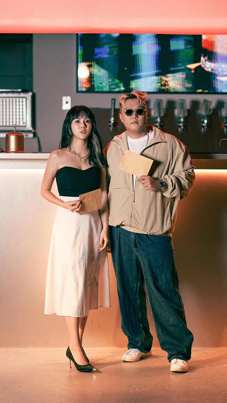 吳雨璇（左）砸百萬推出新專輯當29歲生日禮物。就是咖工作室提供