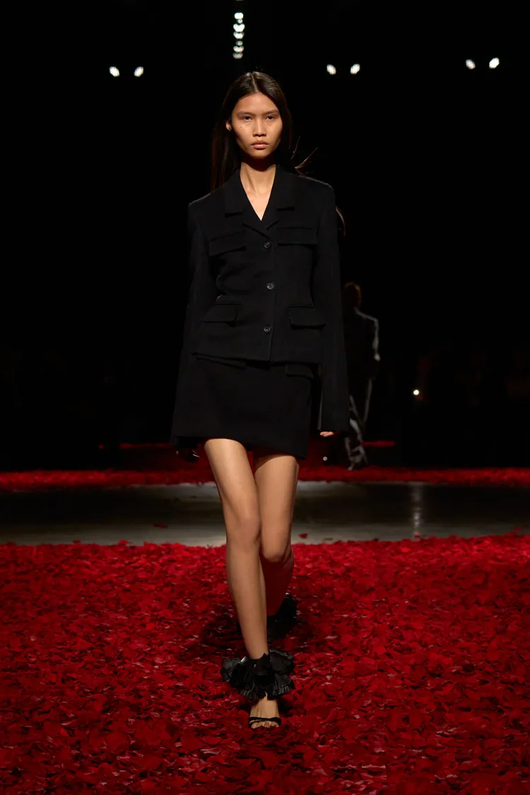 Ferragamo 2025秋冬系列Look 49。品牌提供