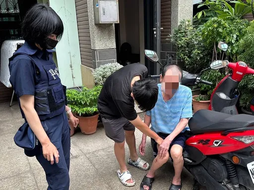 老翁跌坐工業區路邊險象環生 警民合作協助返家