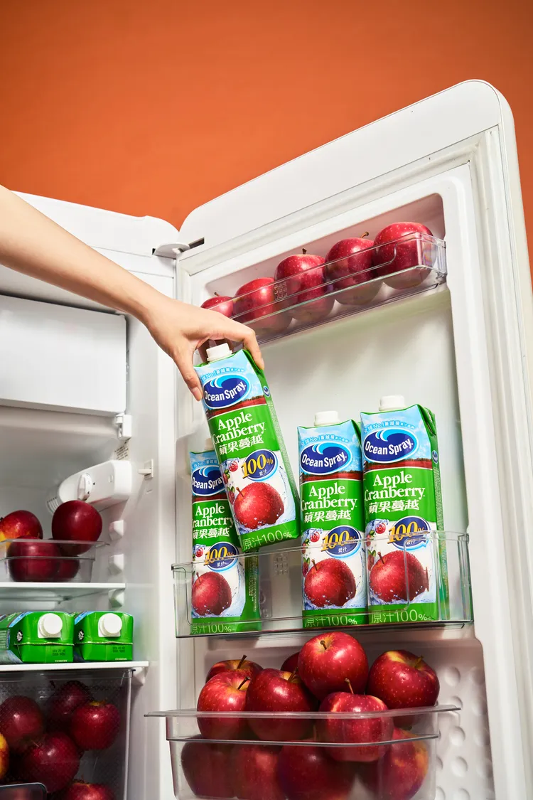 優鮮沛蘋果蔓越莓果汁100%原汁製成。業者提供