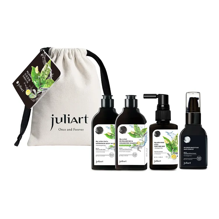 juliArt沁涼茶樹旅行組，內含沁涼茶樹頭皮淨化噴霧40ml、控油蓬鬆洗髮精75ml、3in1洗髮沐浴露75ml、髮現完美魔法精靈30ml，599元。品牌提供