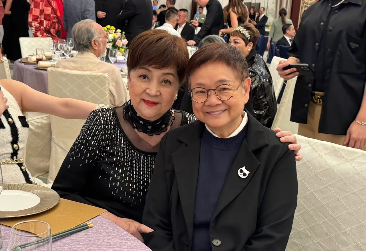 甄珍(左)與汪曼玲相識超過40年。翻攝汪曼玲FB
