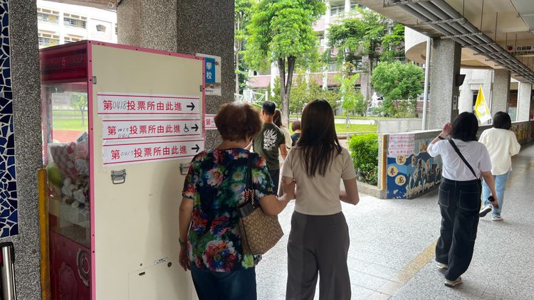 開票了！警政署統計全天撕毀、亮票11件　違反秩序18件