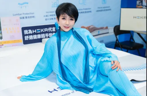 玉女歌手怒告小虫判决出炉 判赔一百万!周思洁深夜发声明