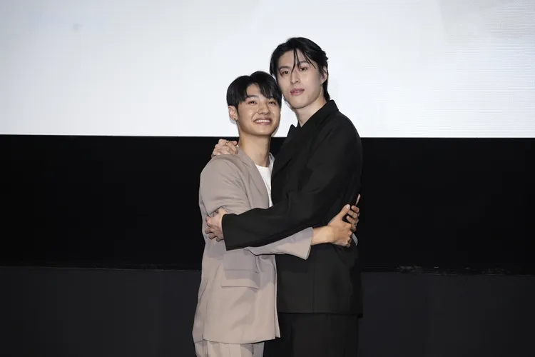 王君豪和成晞拍吻戲居然不小心「探索深淵」。攝影中心攝