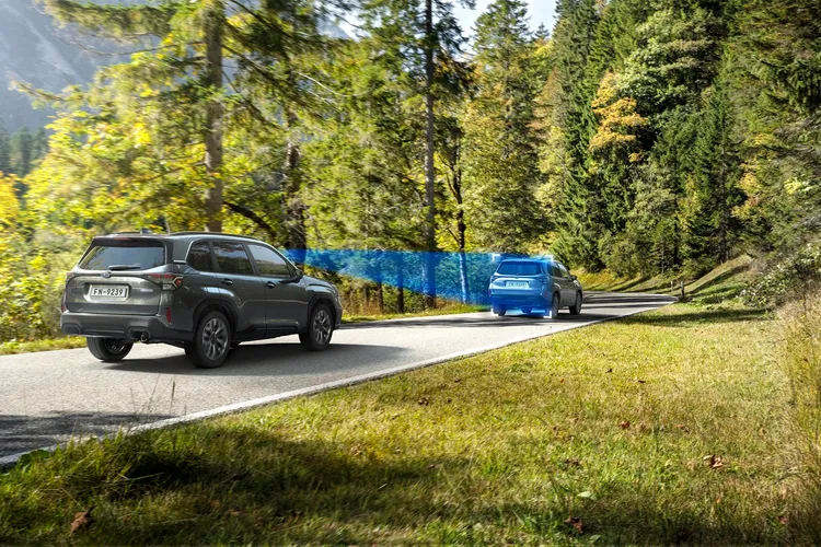 安全系統方面全車系標配EyeSight 4.0、EDSS駕駛異常煞停、主動轉向LED頭燈等。業者提供