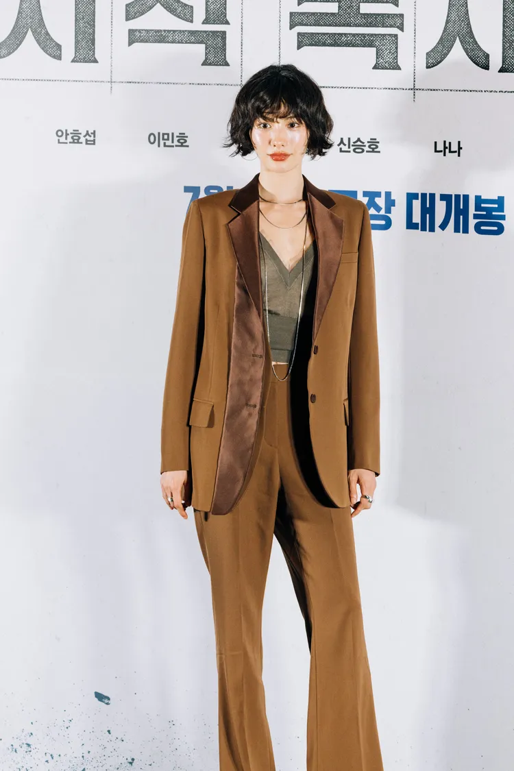 Nana開低胸，秀出長腿。采昌提供