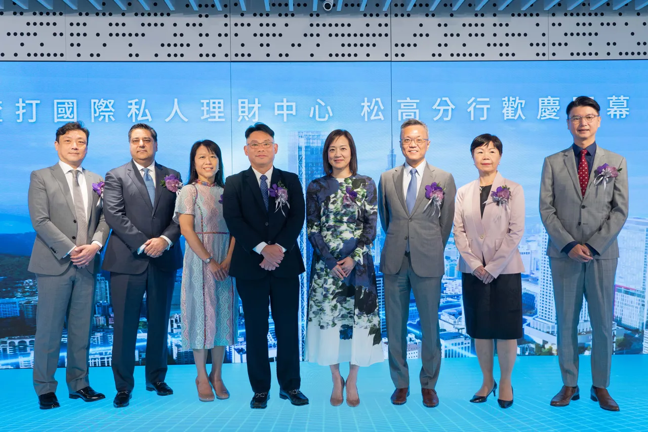 抢攻台湾高阶资产财富管理市场,渣打国际银行今举辧国际私人理财中心松高分行开幕仪式。渣打银行提供
