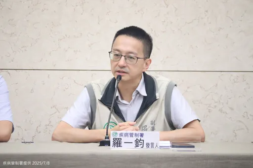 新冠还在流行!上周32死 40多岁男并发肺炎败血症身亡
