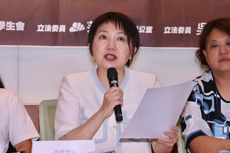 范雲表示，本案在去年12月已揭露，但至今半年多過去，師大倫審會、師大、教育部、衛福部等單位的處理消極，幾十位學生多年的受害事實明確，卻沒有人真正負起責任。記者莊宗達攝