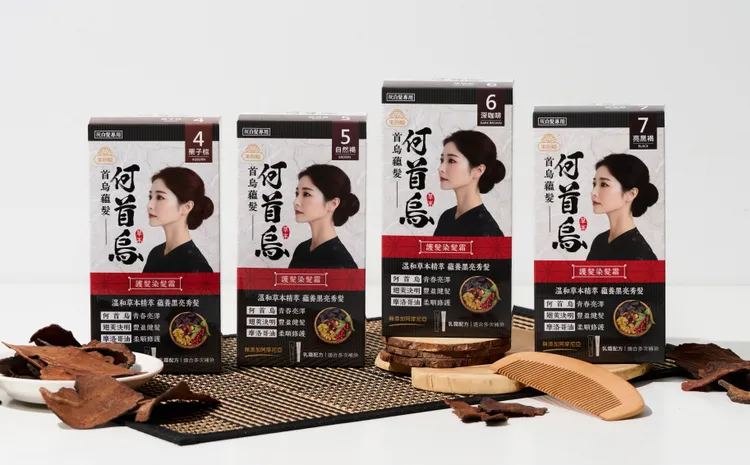 「首烏蘊髮護髮染髮霜」不只讓白髮變不見，還能同時呵護髮質。