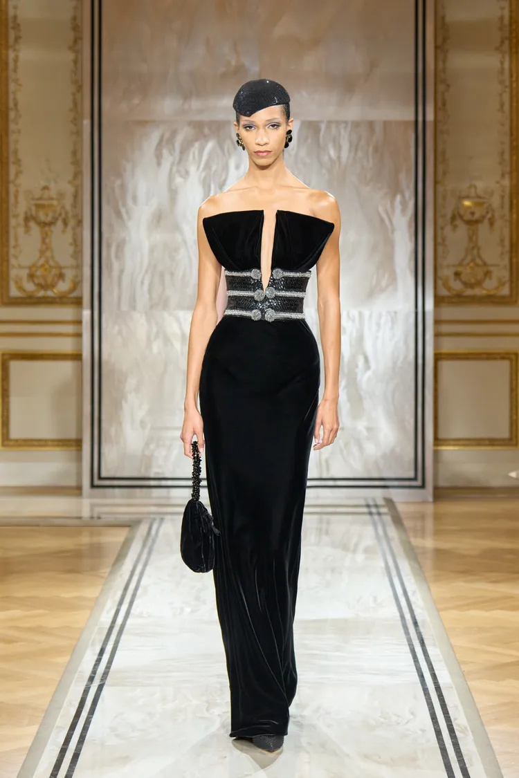 Giorgio Armani Privé 2025秋冬系列。品牌提供