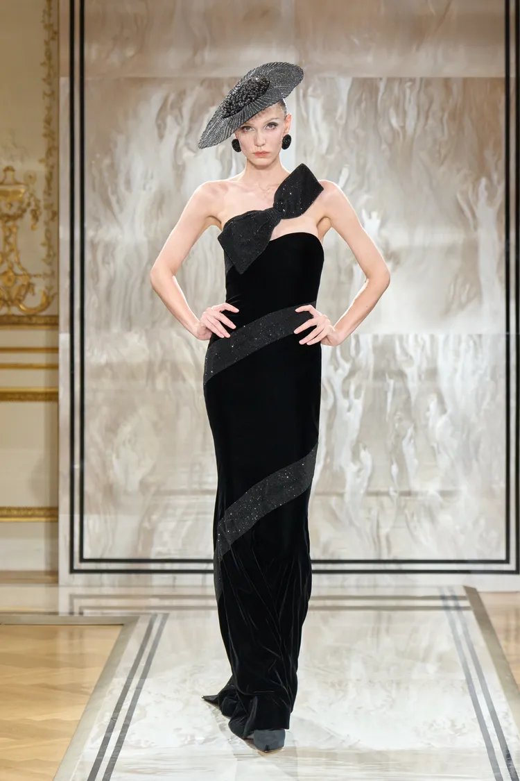 Giorgio Armani Privé 2025秋冬系列。品牌提供