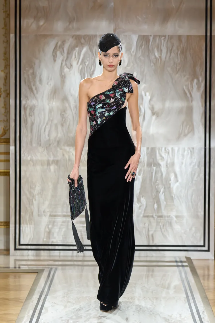 Giorgio Armani Privé 2025秋冬系列。品牌提供