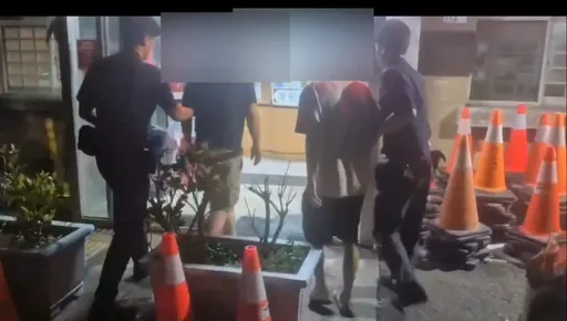 垦丁大街3人大打出手!吓坏游客 警即时制止送办