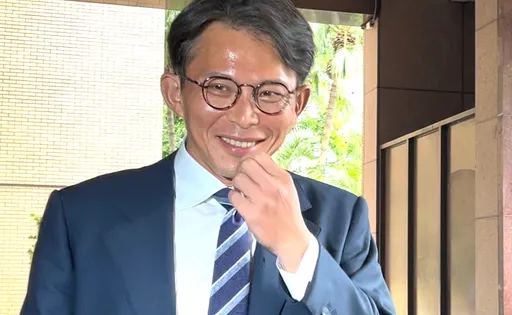 黄国昌现身北检!小草高喊「主席加油」 他听笑了:是怕我出不来吗