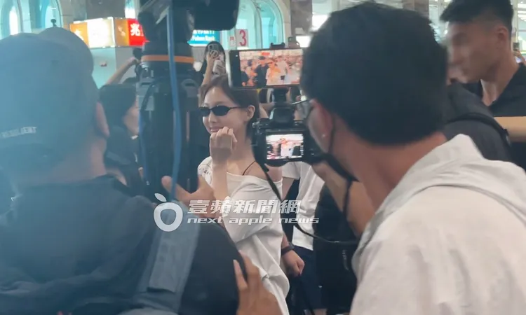 娜璉看起來心情不錯。陳薇安攝