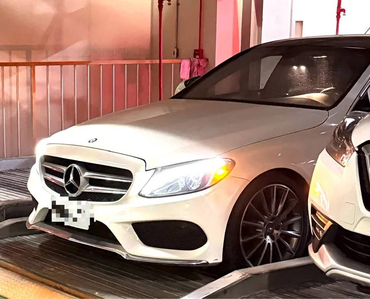 警方查扣賓士車。警方提供