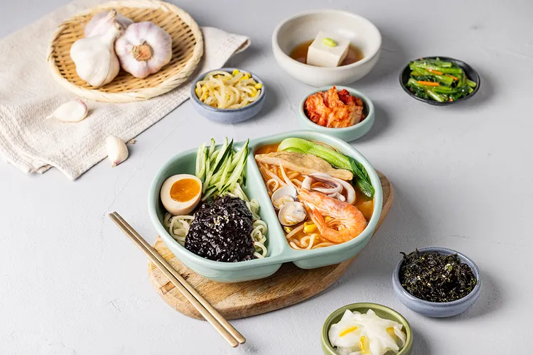 韓姜熙的小廚房韓式半半系列308元。業者提供